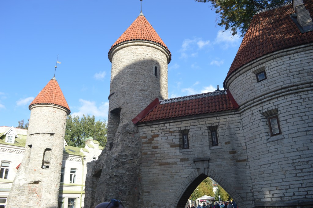 Viru Gate, Tallinn
