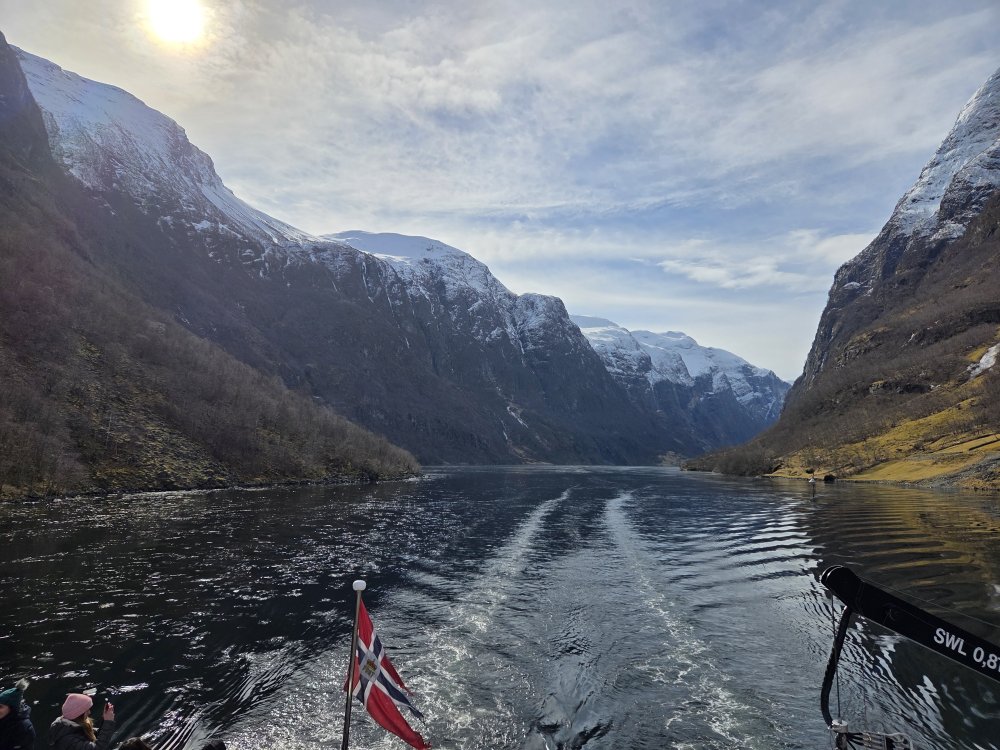 Sailing through the Nærøyfjord towards Flåm.
